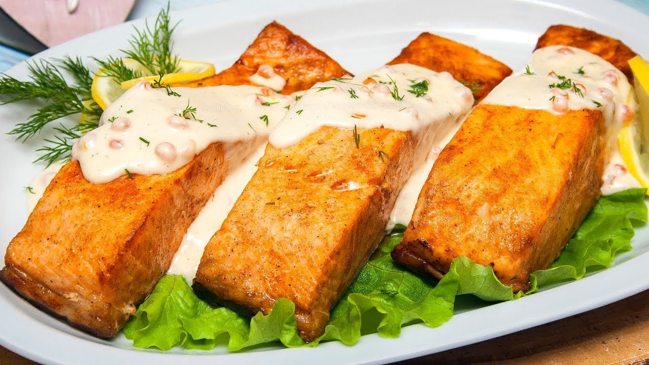 Атлантический лосось в сливочном соусе с макаронами