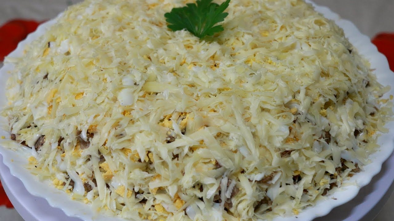 Салат из говядины по-строгановски — сытная холодная закуска