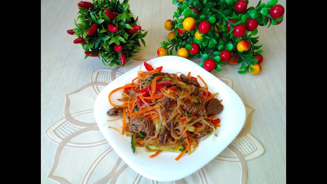 Салат с фунчозой и куриной печенью по-корейски