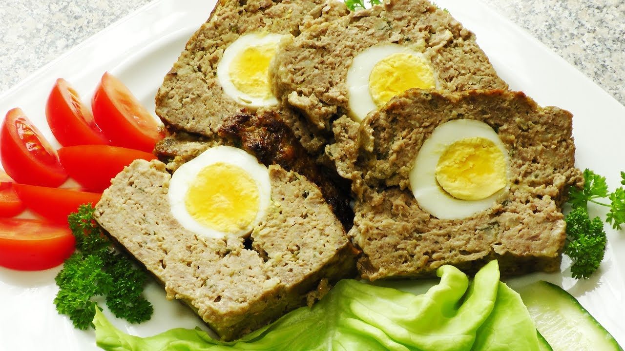 Паштет «Фальшивый заяц» с яйцами и оливками